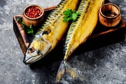 Maccarello selvaggio cotto nel fumo di alloro e ginepro, maionese all’aneto