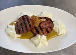 Rapa rossa ai ferri, ricotta di capra, fonduta di porro