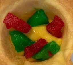 Crostatina, crema pasticcera, ananas infuso nell'alkermes e nella menta (L,G)